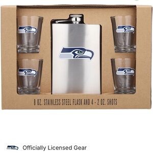 Seahawks Collectible Flask and Shot Glass Gift Set